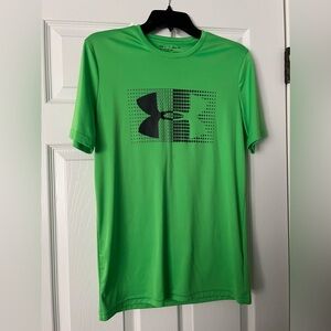 Kids small under armour shirt